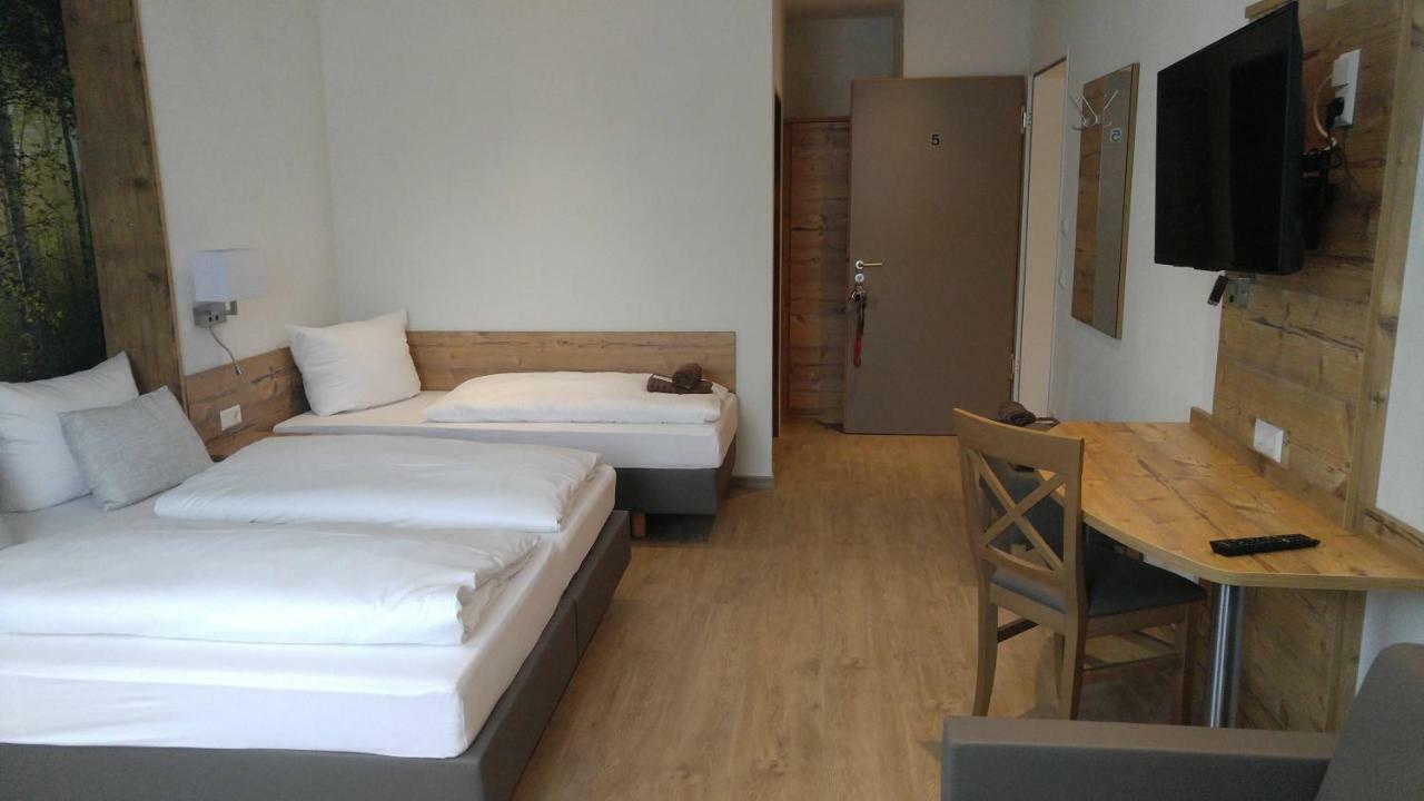 Gaestehaus Zur Lilie Triberg im Schwarzwald Exteriör bild